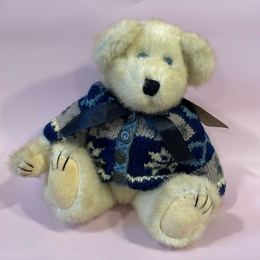 BOYDS BEAR THOR M BERRIMAN #91734 Retired White 12" Plush Sweater Bow Collector